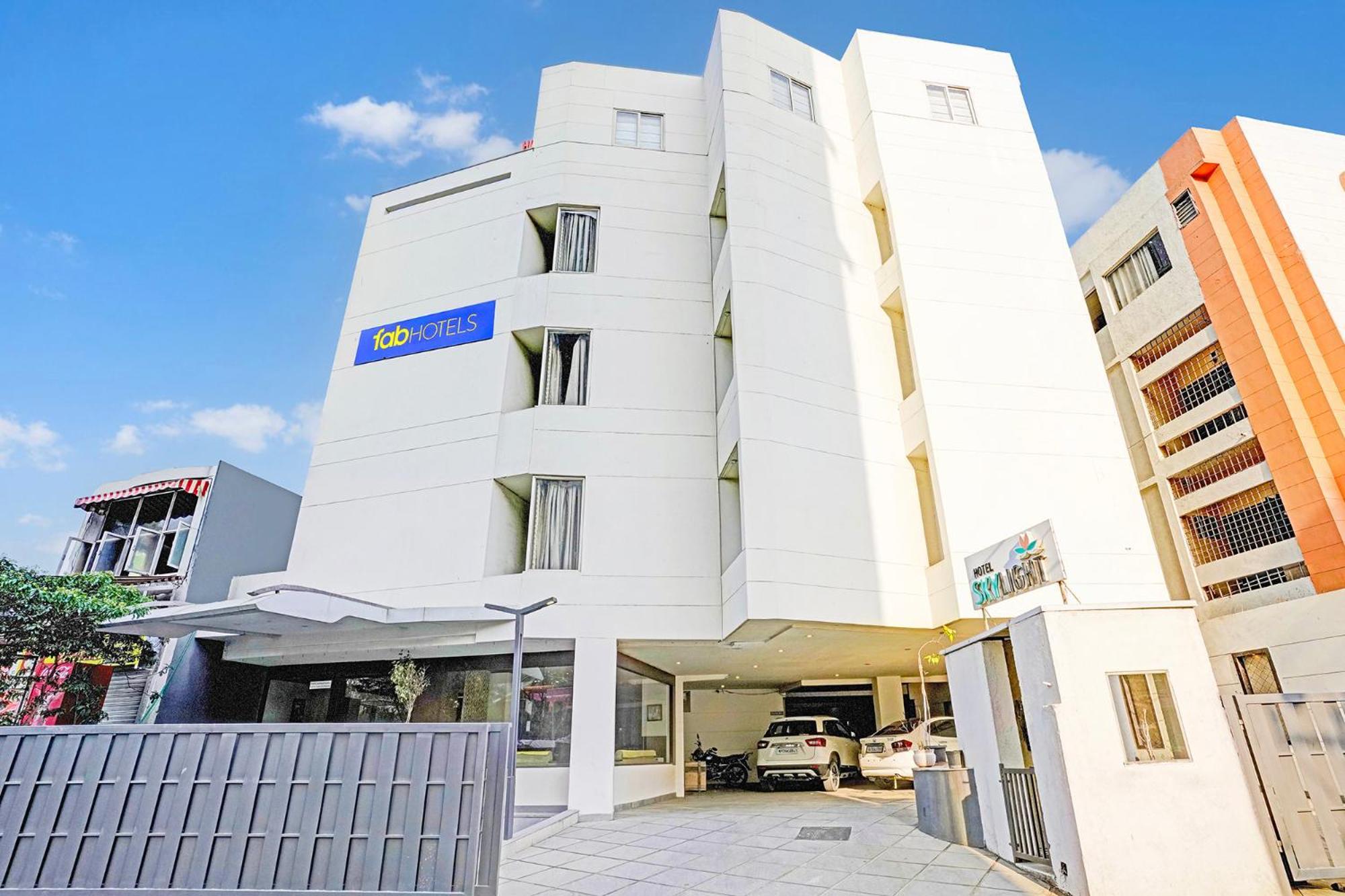 Fabhotel Prime Sky Light Vadodara Exterior photo