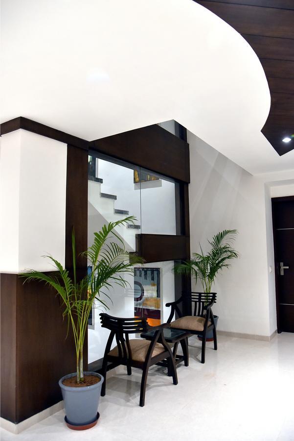 Fabhotel Prime Sky Light Vadodara Exterior photo